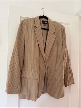 Steve Madden women Beige Pinstripe Blazer